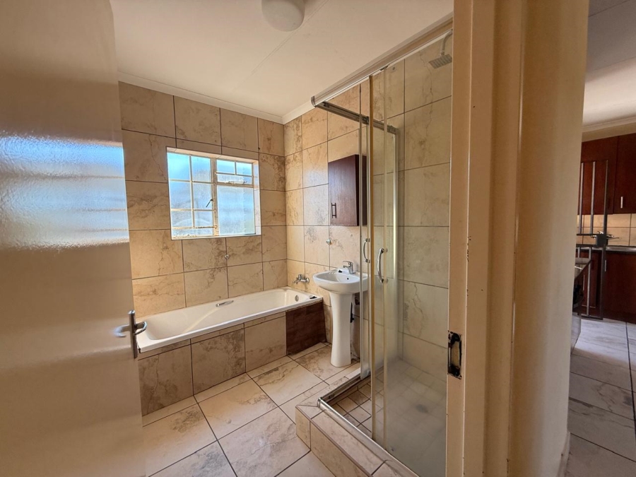 3 Bedroom Property for Sale in Waterval East North West